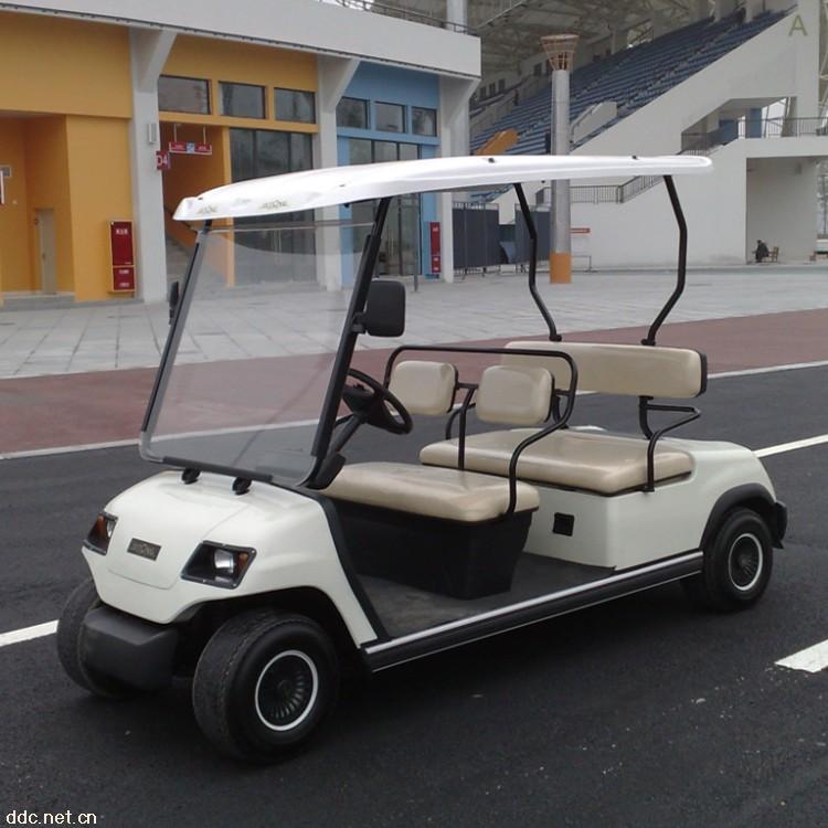 萬潤4人座電動觀光車